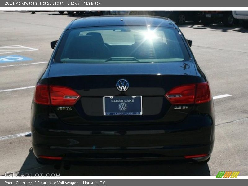Black / Titan Black 2011 Volkswagen Jetta SE Sedan