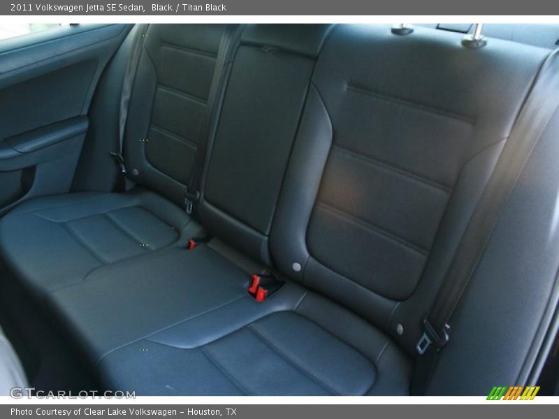 Black / Titan Black 2011 Volkswagen Jetta SE Sedan