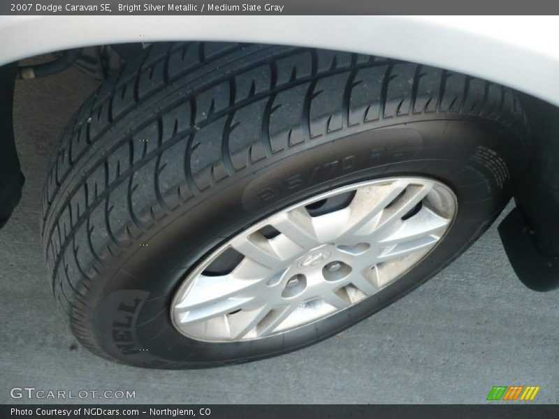 Bright Silver Metallic / Medium Slate Gray 2007 Dodge Caravan SE