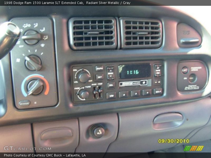 Radiant Silver Metallic / Gray 1998 Dodge Ram 1500 Laramie SLT Extended Cab