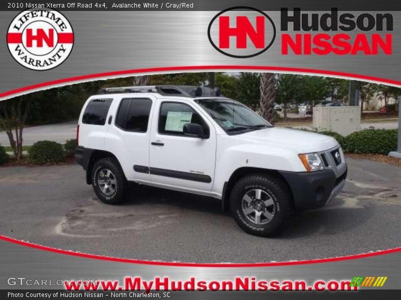 Avalanche White / Gray/Red 2010 Nissan Xterra Off Road 4x4