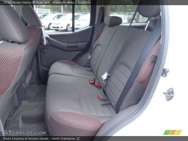 Avalanche White / Gray/Red 2010 Nissan Xterra Off Road 4x4