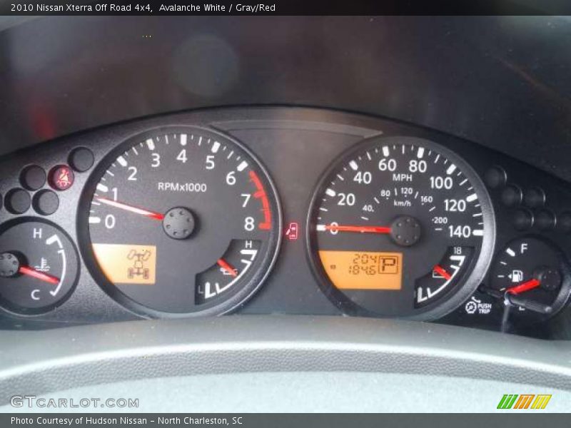 Avalanche White / Gray/Red 2010 Nissan Xterra Off Road 4x4