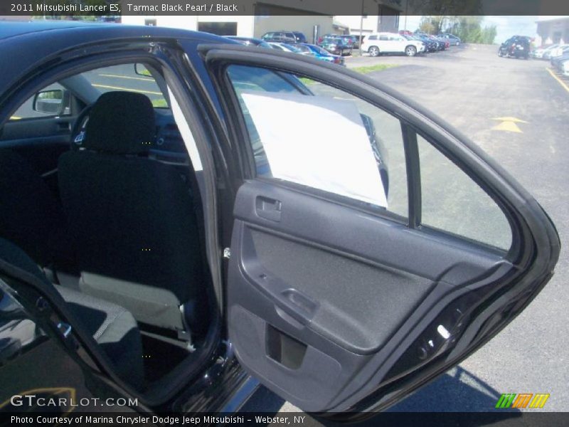Tarmac Black Pearl / Black 2011 Mitsubishi Lancer ES