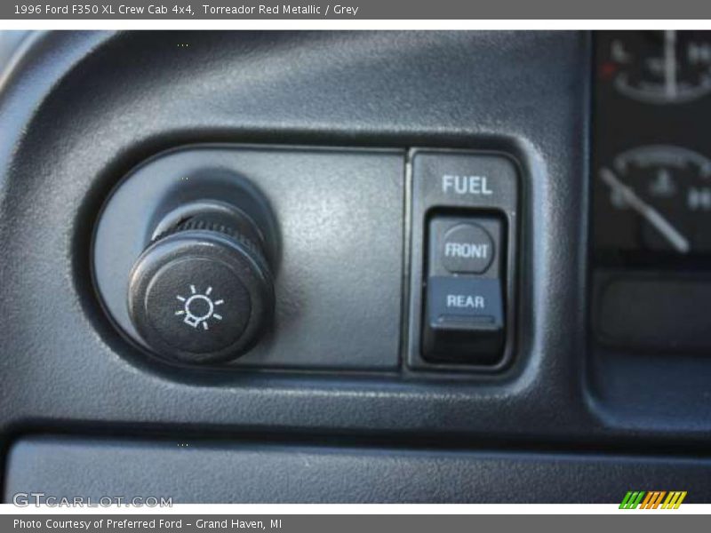 Torreador Red Metallic / Grey 1996 Ford F350 XL Crew Cab 4x4