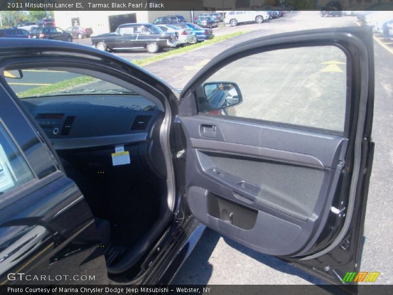 Tarmac Black Pearl / Black 2011 Mitsubishi Lancer ES