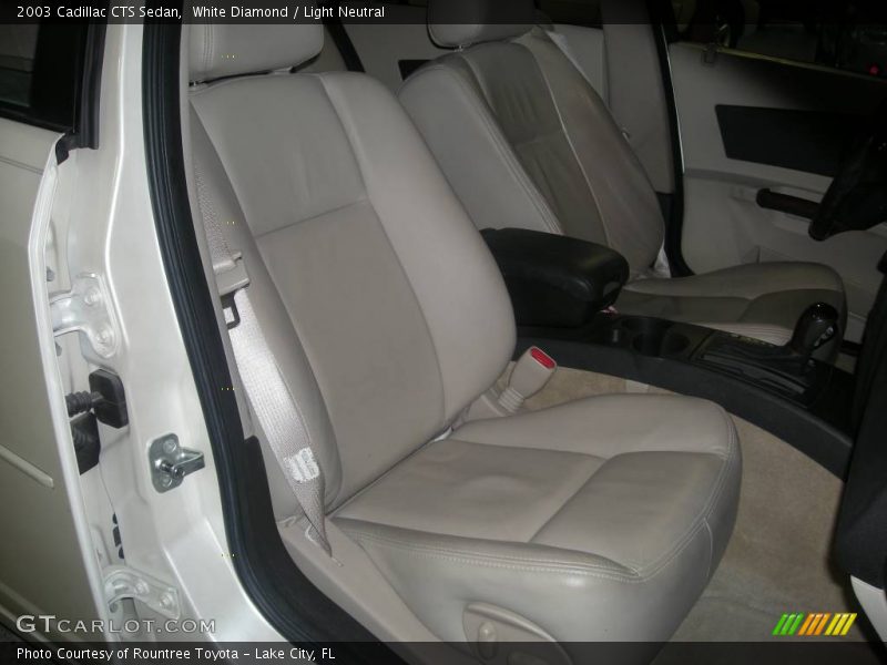 White Diamond / Light Neutral 2003 Cadillac CTS Sedan