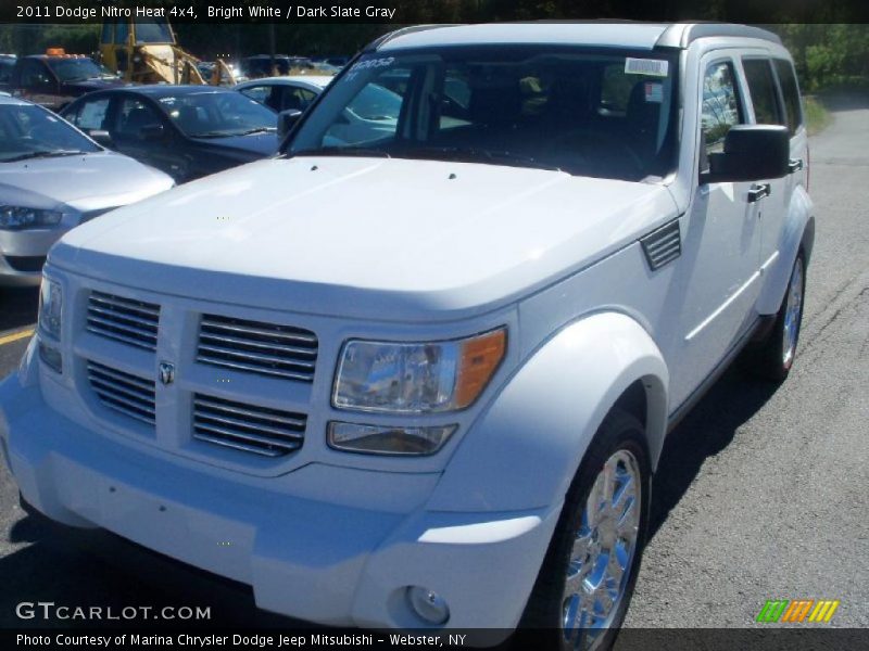 Bright White / Dark Slate Gray 2011 Dodge Nitro Heat 4x4