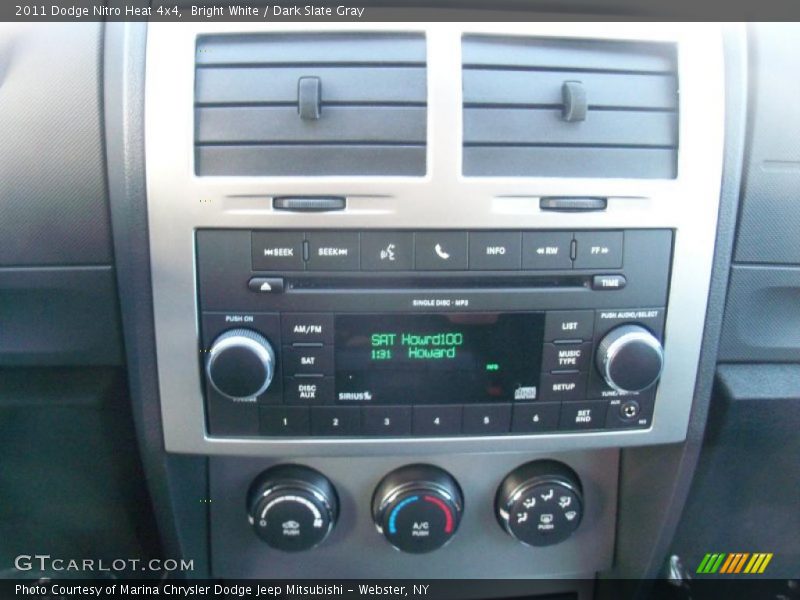 Bright White / Dark Slate Gray 2011 Dodge Nitro Heat 4x4