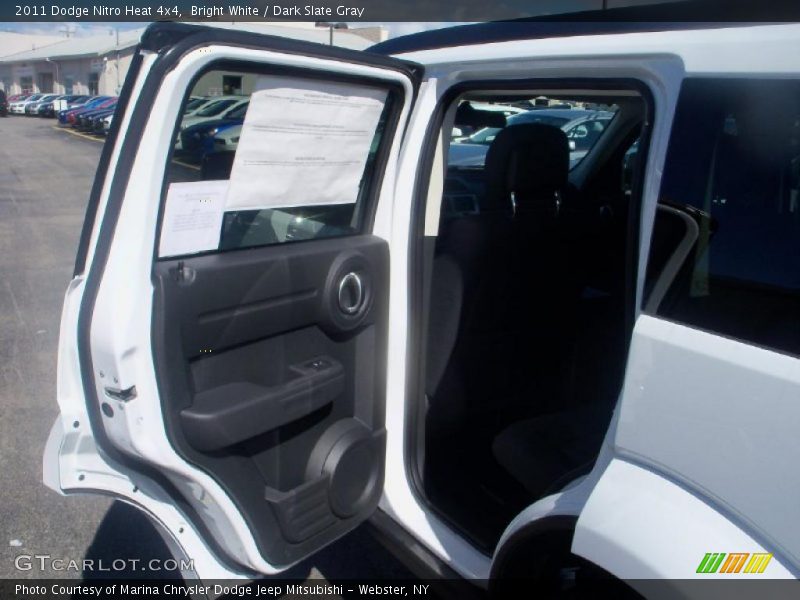Bright White / Dark Slate Gray 2011 Dodge Nitro Heat 4x4
