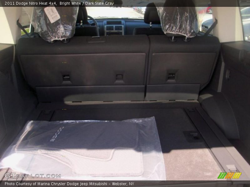 Bright White / Dark Slate Gray 2011 Dodge Nitro Heat 4x4