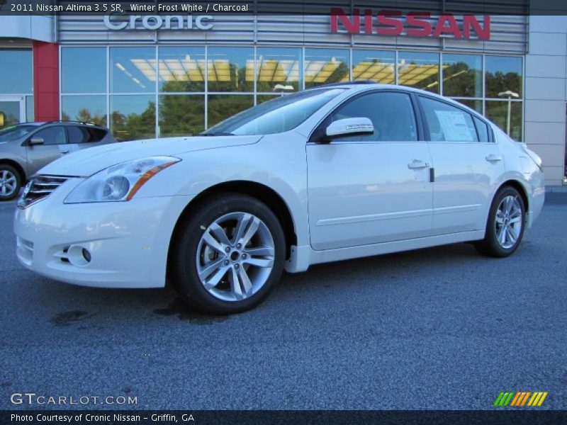 Winter Frost White / Charcoal 2011 Nissan Altima 3.5 SR