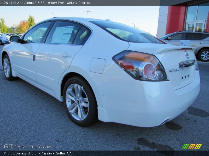 Winter Frost White / Charcoal 2011 Nissan Altima 3.5 SR