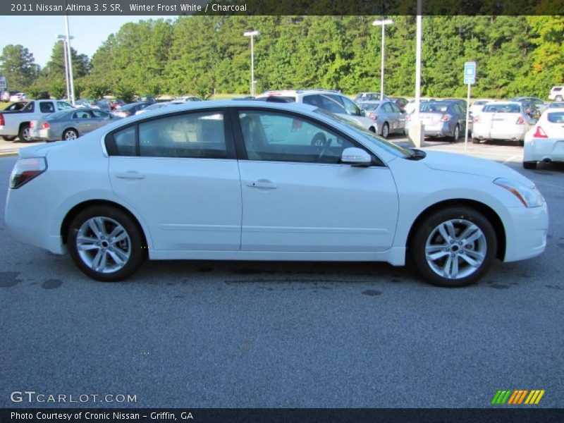 Winter Frost White / Charcoal 2011 Nissan Altima 3.5 SR