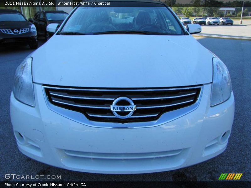 Winter Frost White / Charcoal 2011 Nissan Altima 3.5 SR