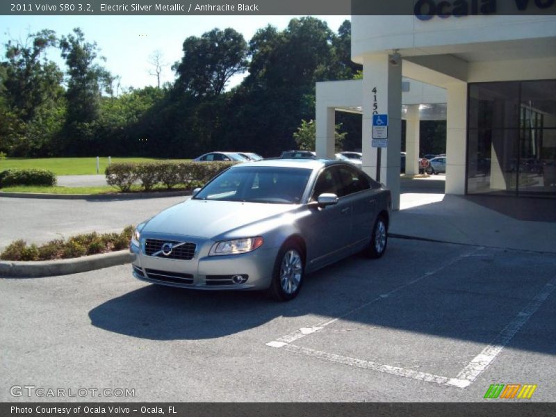 Electric Silver Metallic / Anthracite Black 2011 Volvo S80 3.2