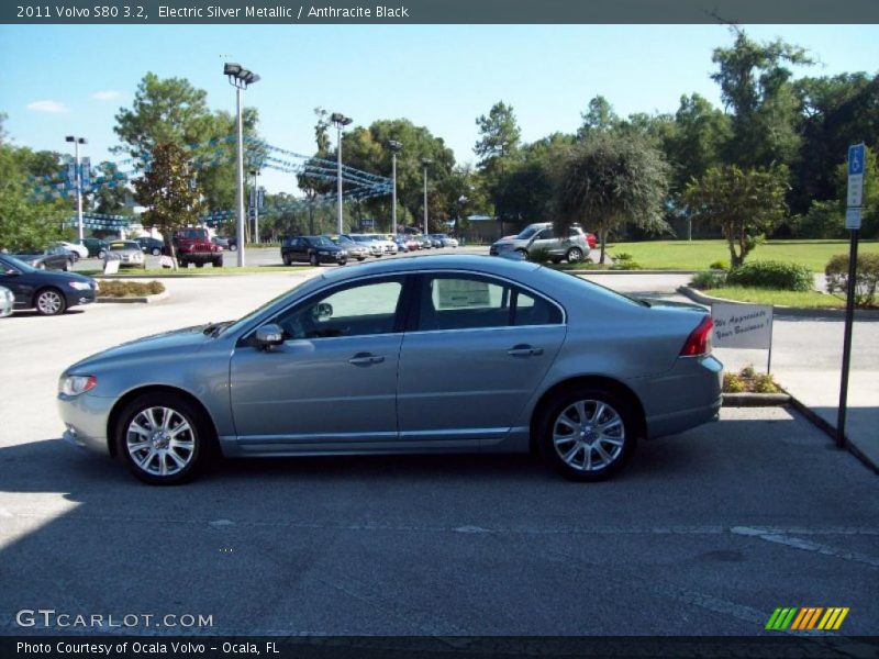 Electric Silver Metallic / Anthracite Black 2011 Volvo S80 3.2