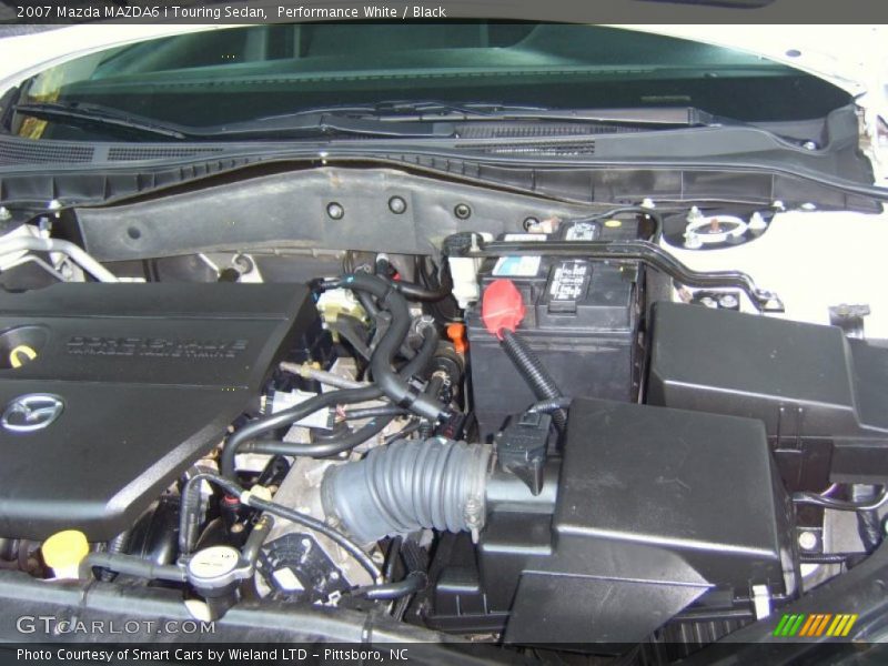 Performance White / Black 2007 Mazda MAZDA6 i Touring Sedan