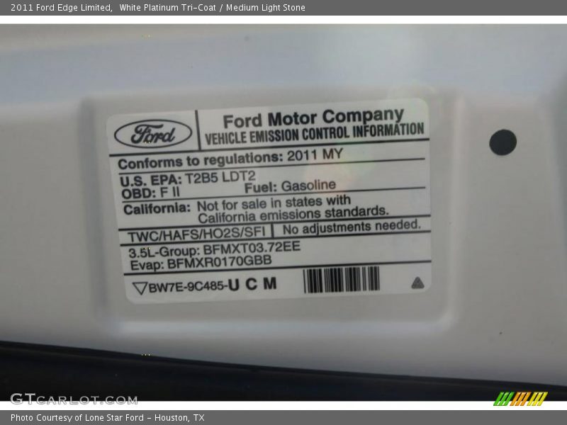 White Platinum Tri-Coat / Medium Light Stone 2011 Ford Edge Limited