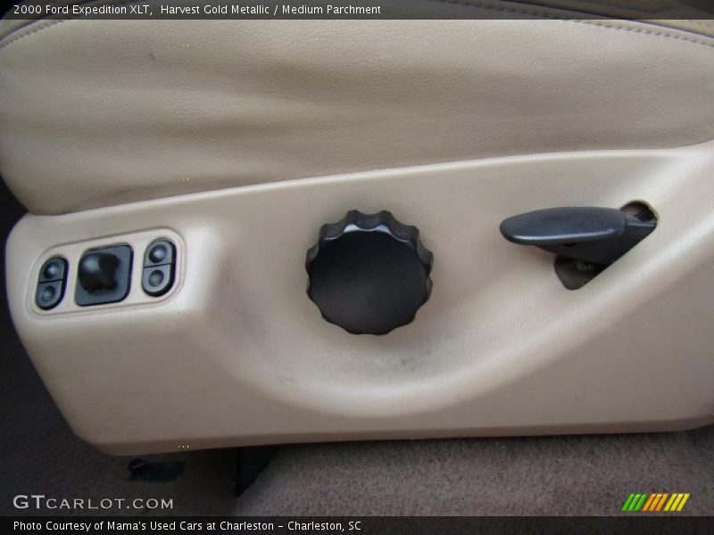 Harvest Gold Metallic / Medium Parchment 2000 Ford Expedition XLT