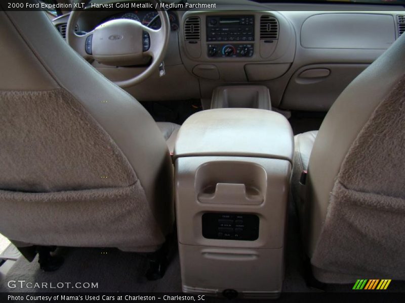 Harvest Gold Metallic / Medium Parchment 2000 Ford Expedition XLT