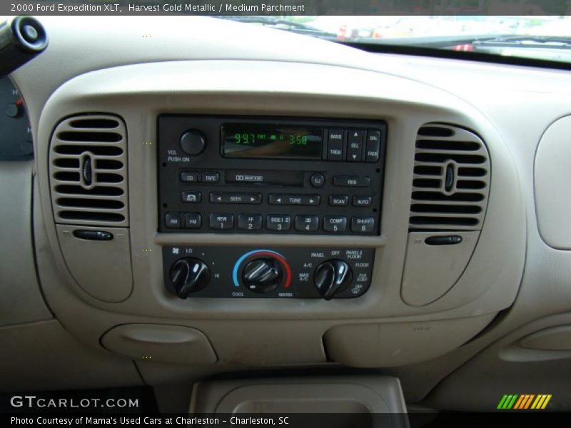 Harvest Gold Metallic / Medium Parchment 2000 Ford Expedition XLT