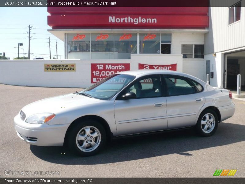 Silver Frost Metallic / Medium/Dark Flint 2007 Ford Taurus SE