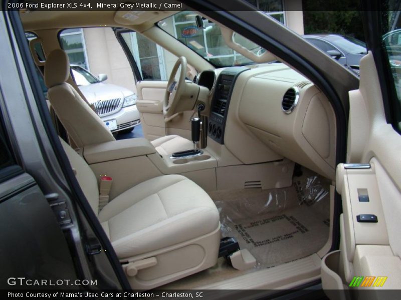 Mineral Grey Metallic / Camel 2006 Ford Explorer XLS 4x4