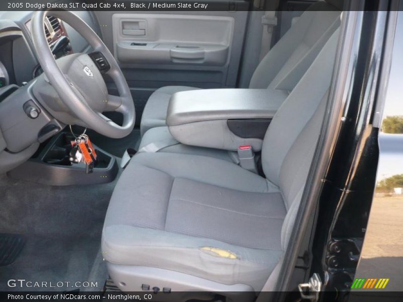 Black / Medium Slate Gray 2005 Dodge Dakota SLT Quad Cab 4x4