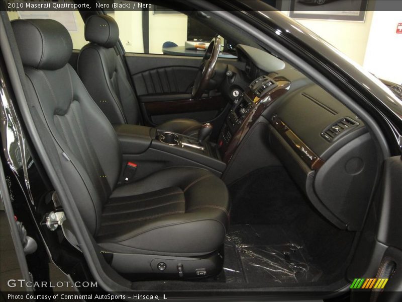  2010 Quattroporte  Nero Interior