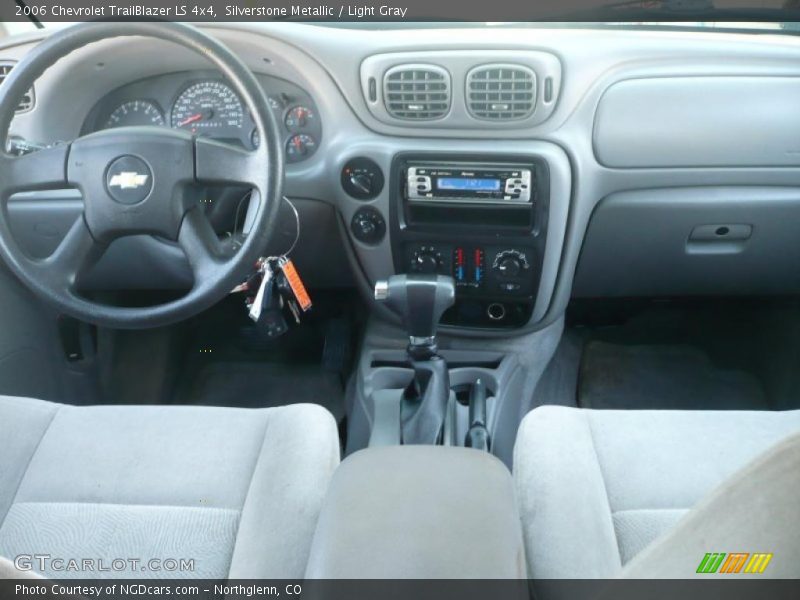 Silverstone Metallic / Light Gray 2006 Chevrolet TrailBlazer LS 4x4