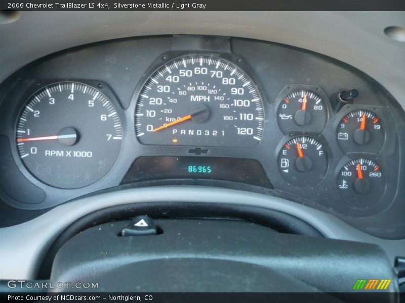 Silverstone Metallic / Light Gray 2006 Chevrolet TrailBlazer LS 4x4