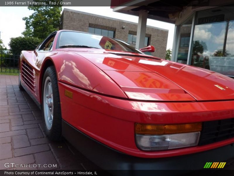 Red / Cream 1986 Ferrari Testarossa