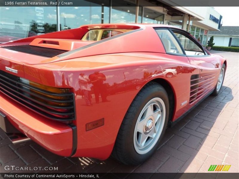 Red / Cream 1986 Ferrari Testarossa