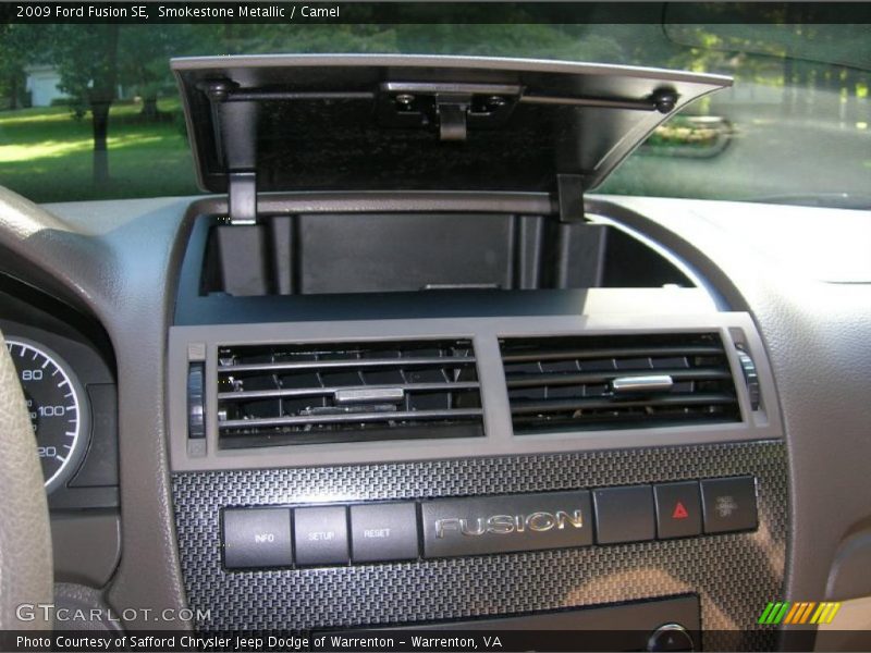 Smokestone Metallic / Camel 2009 Ford Fusion SE