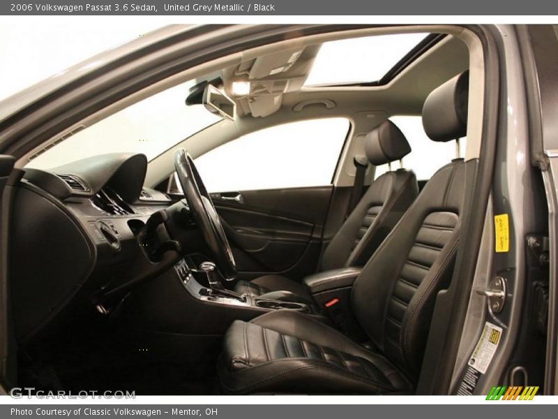 United Grey Metallic / Black 2006 Volkswagen Passat 3.6 Sedan