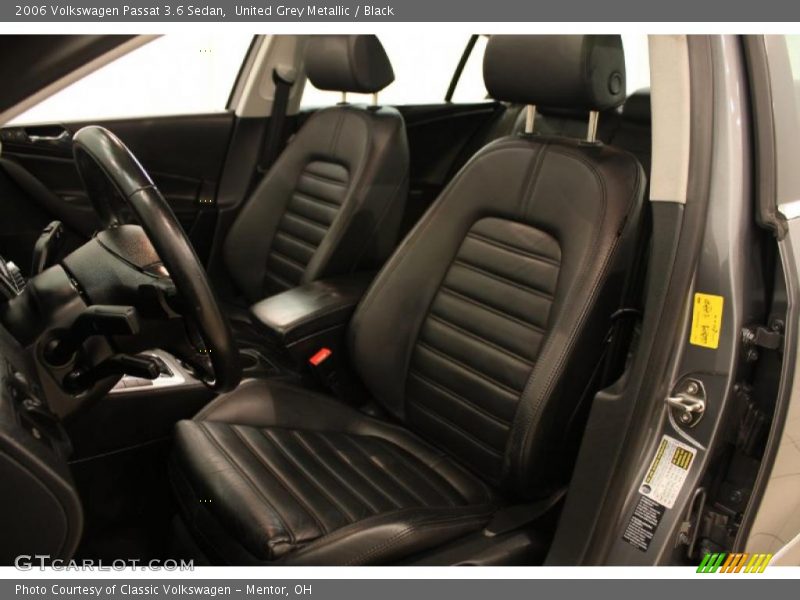 United Grey Metallic / Black 2006 Volkswagen Passat 3.6 Sedan