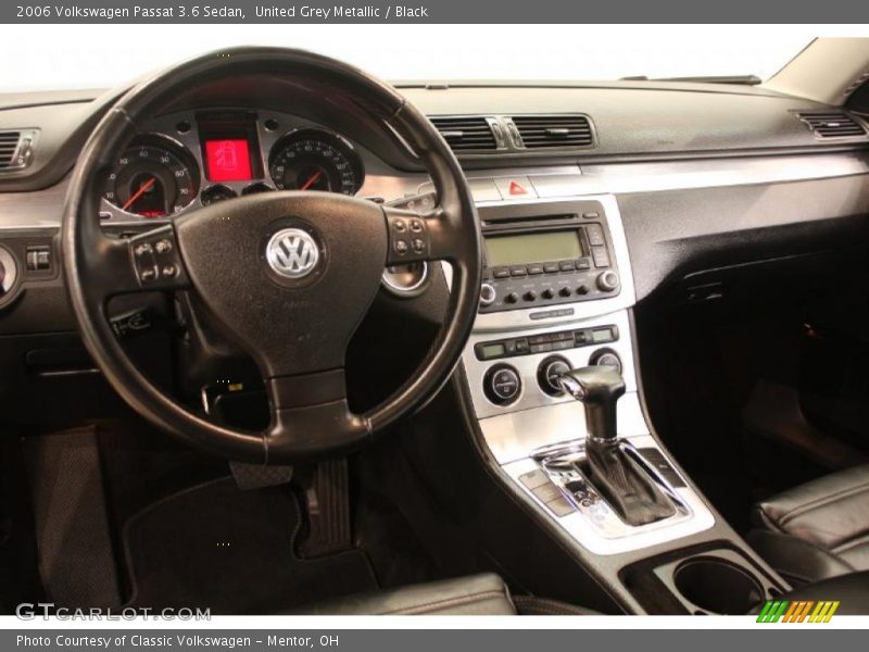 United Grey Metallic / Black 2006 Volkswagen Passat 3.6 Sedan