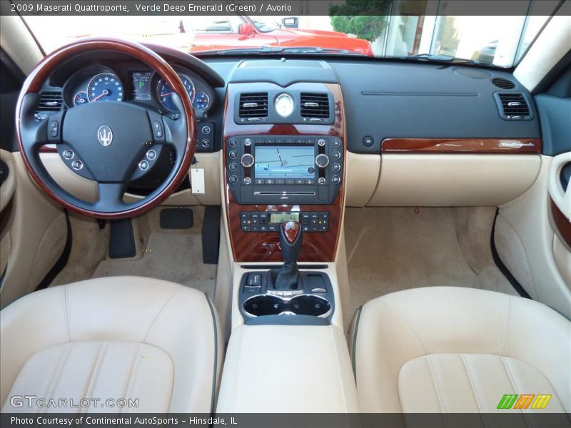 Verde Deep Emerald (Green) / Avorio 2009 Maserati Quattroporte