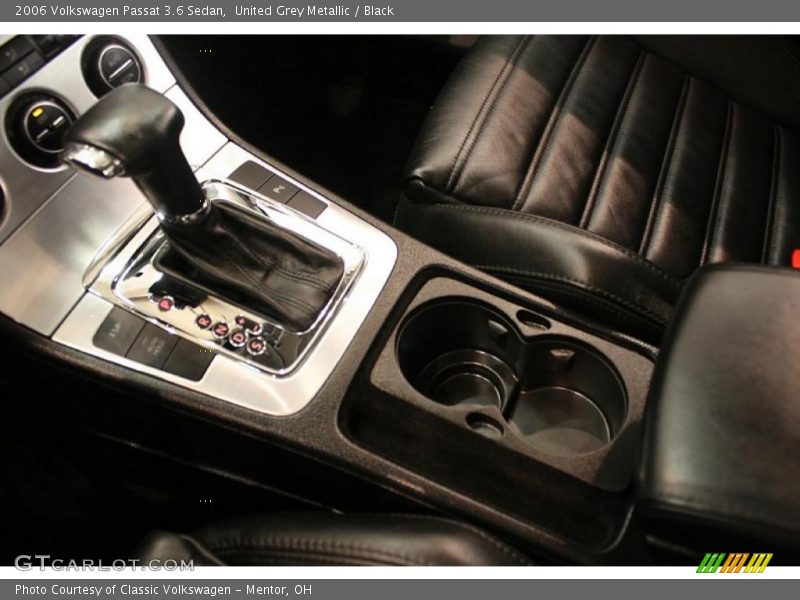United Grey Metallic / Black 2006 Volkswagen Passat 3.6 Sedan