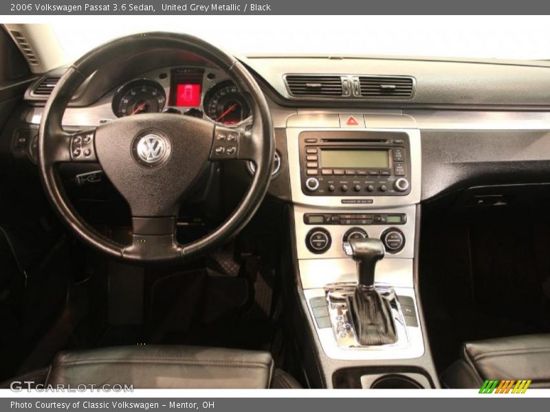 United Grey Metallic / Black 2006 Volkswagen Passat 3.6 Sedan