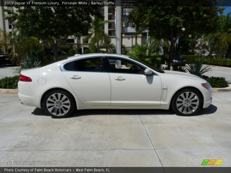 Porcelain White / Barley/Truffle 2009 Jaguar XF Premium Luxury