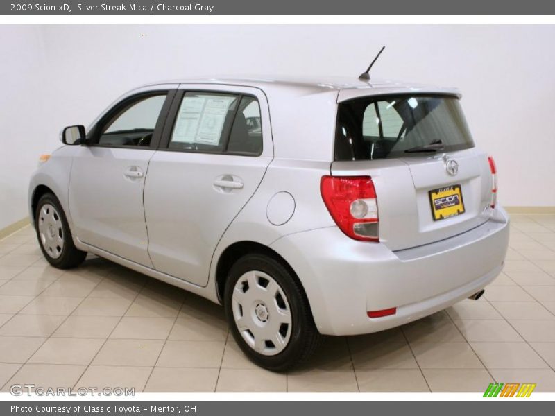 Silver Streak Mica / Charcoal Gray 2009 Scion xD