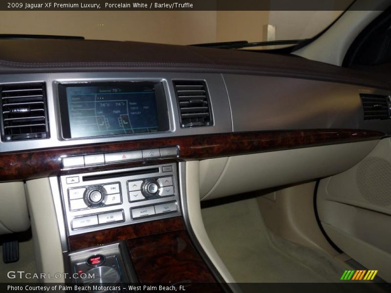 Porcelain White / Barley/Truffle 2009 Jaguar XF Premium Luxury