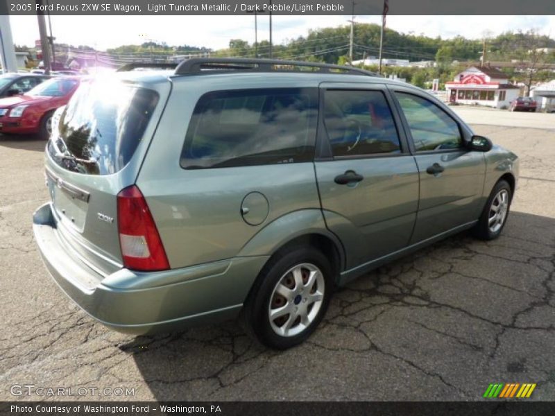 Light Tundra Metallic / Dark Pebble/Light Pebble 2005 Ford Focus ZXW SE Wagon