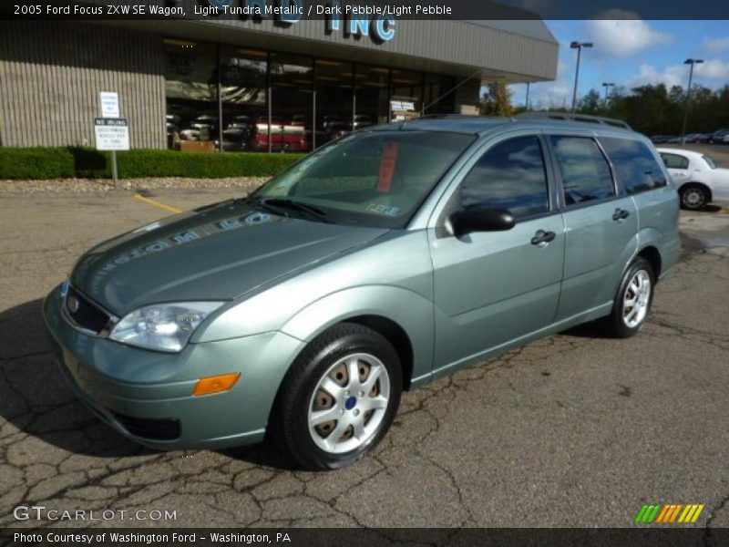 Light Tundra Metallic / Dark Pebble/Light Pebble 2005 Ford Focus ZXW SE Wagon