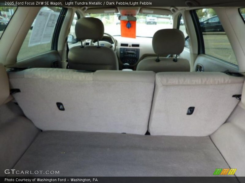 Light Tundra Metallic / Dark Pebble/Light Pebble 2005 Ford Focus ZXW SE Wagon