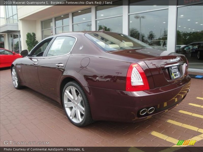 Bordeaux Pontevecchio (Dark Red) / Sand 2010 Maserati Quattroporte S