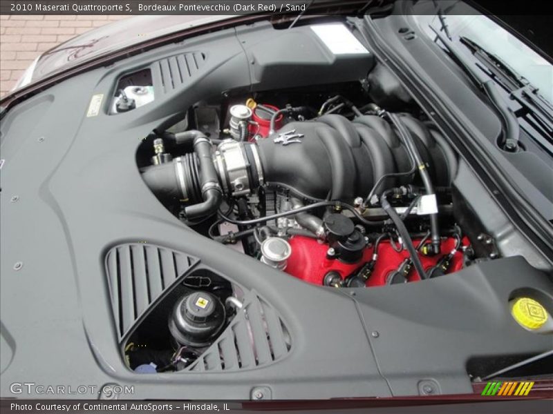 Bordeaux Pontevecchio (Dark Red) / Sand 2010 Maserati Quattroporte S
