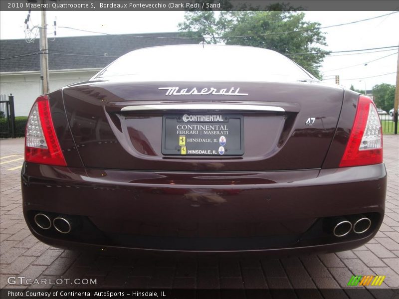 Bordeaux Pontevecchio (Dark Red) / Sand 2010 Maserati Quattroporte S